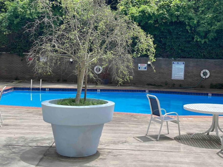 Cozy Penthouse Atlanta,Ga Apartment Bagian luar foto